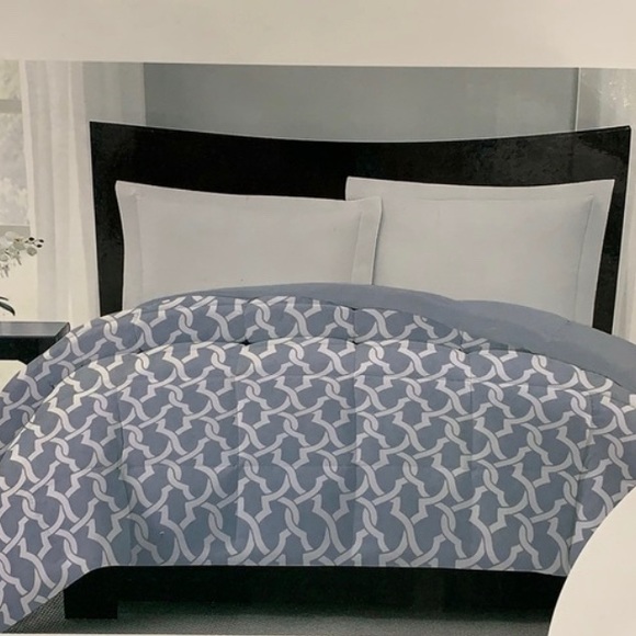 Charisma Bedding Charisma Down Alternative Queen Blanket Reversib